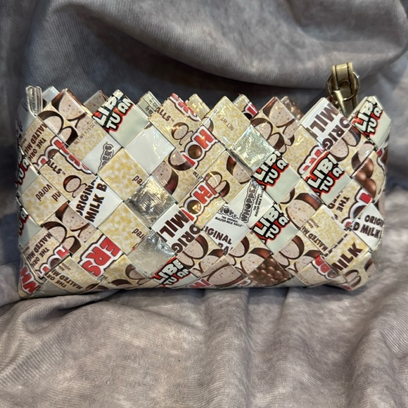 Nahui Ollin‎ WHOPPERS  Bubble Gum Wrapper Wristlet/Clutch with - Picture 1 of 3